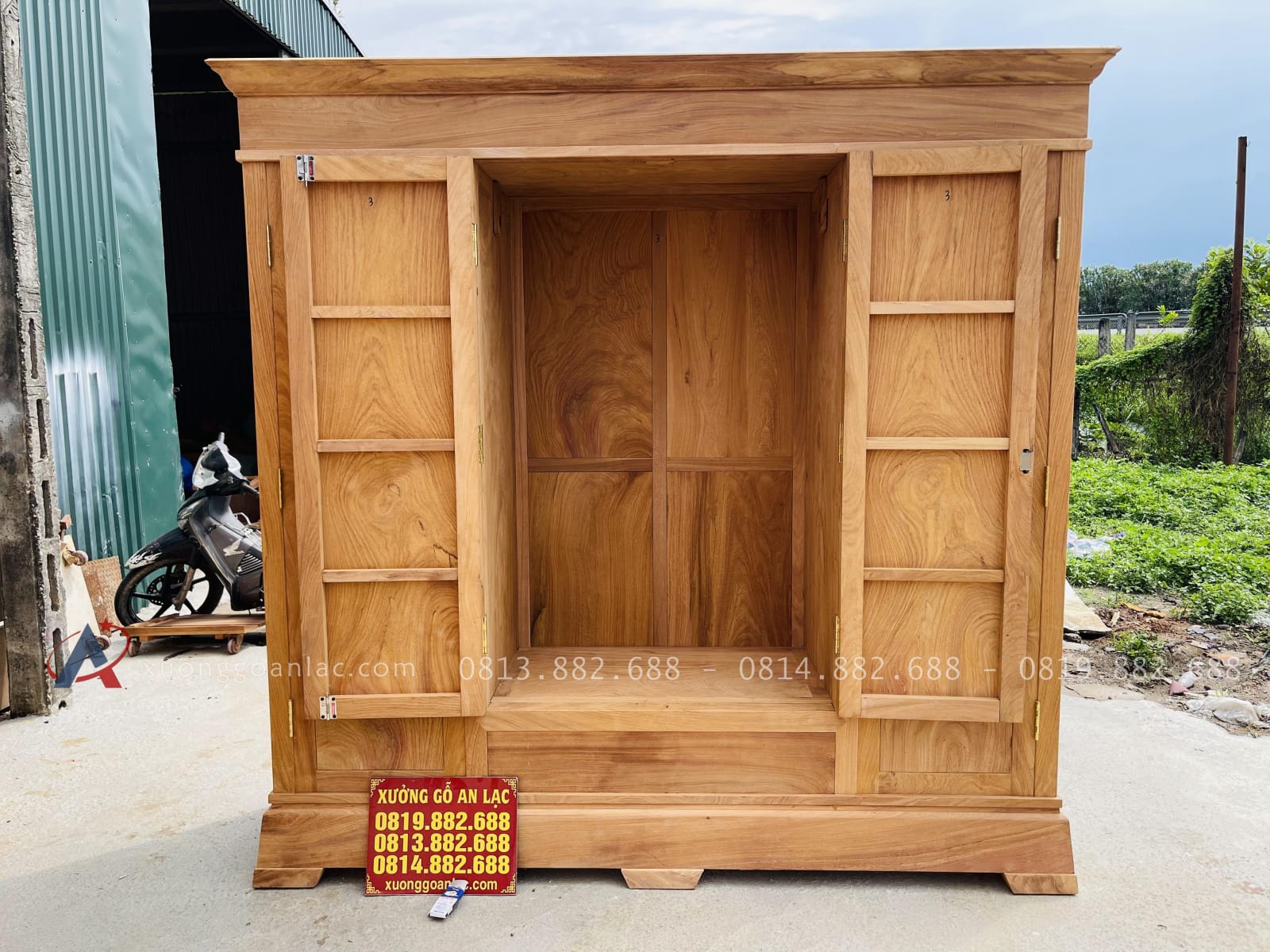 Mẫu tủ quần áo gỗ gõ đỏ hiện đại 27 Mẫu tủ 3 buồng 4 cánh hiện đại