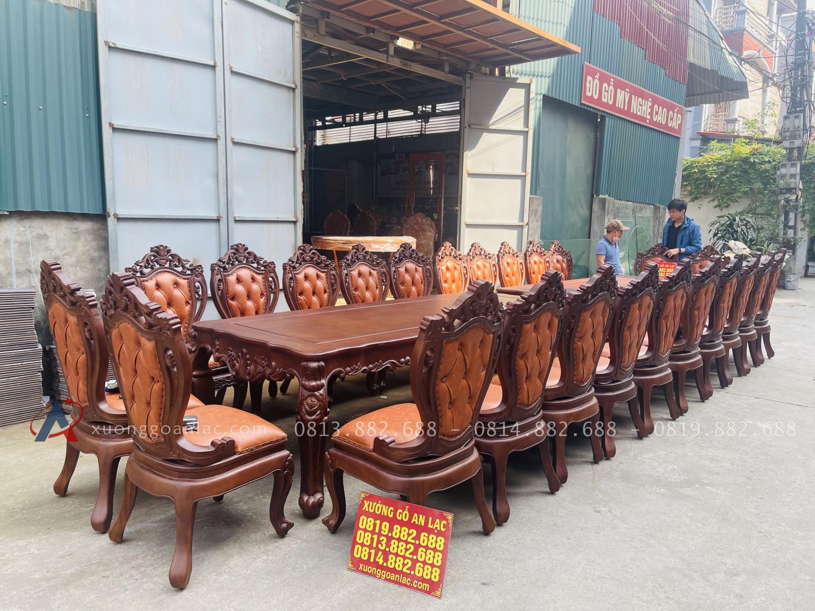 Siêu phẩm 2 bàn ăn hoàng gia 24 ghế louis bọc đệm gỗ gõ đỏ (Anh Định, Vĩnh Phúc) 36 siêu phẩm 2 bàn ăn hoàng gia 24 ghế gỗ gõ đỏ