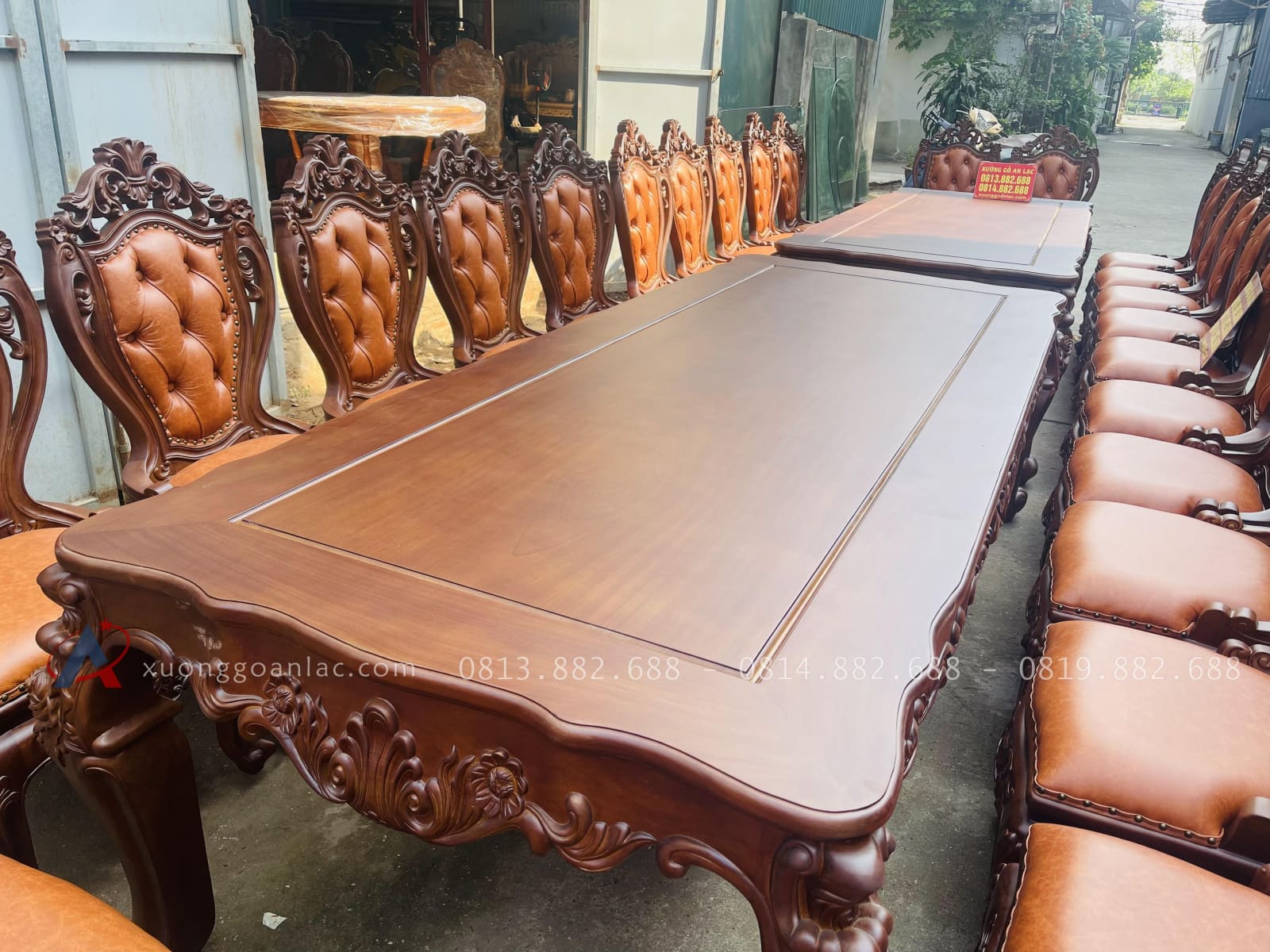 Siêu phẩm 2 bàn ăn hoàng gia 24 ghế louis bọc đệm gỗ gõ đỏ (Anh Định, Vĩnh Phúc) 41 hai mẫu bàn ăn chữ nhật