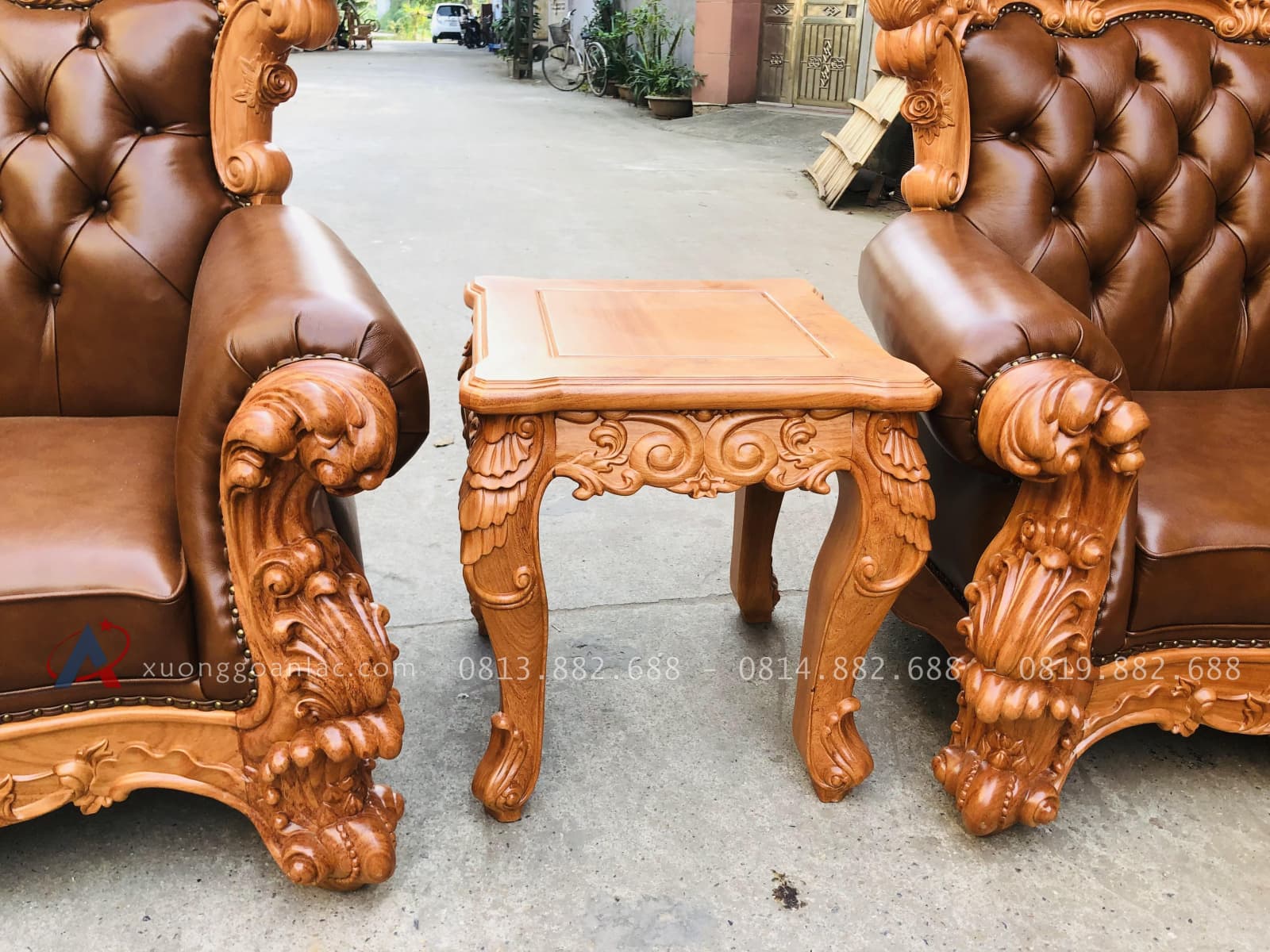 Bàn giao bộ bàn ghế hoàng gia bọc đệm gỗ gõ đỏ 10 món cho Anh Nghiêm- Bắc Ninh 46 đôn kẹp gỗ gõ đỏ
