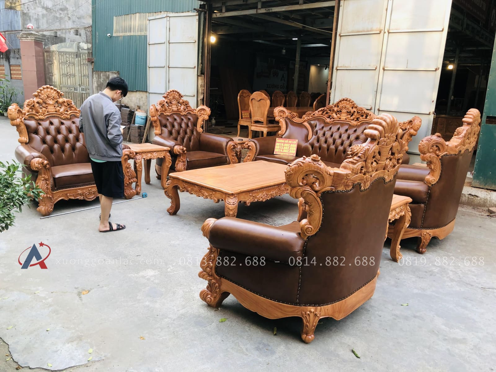 Bàn giao bộ bàn ghế hoàng gia bọc đệm gỗ gõ đỏ 10 món cho Anh Nghiêm- Bắc Ninh 47 bộ bàn ghế louis hoàng gia hàng cao cấp