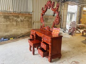 Siêu phẩm bàn phấn hoàng gia (Chị Giang, Hà Nội) 13 mẫu bàn phấn nhiều ngăn kéo