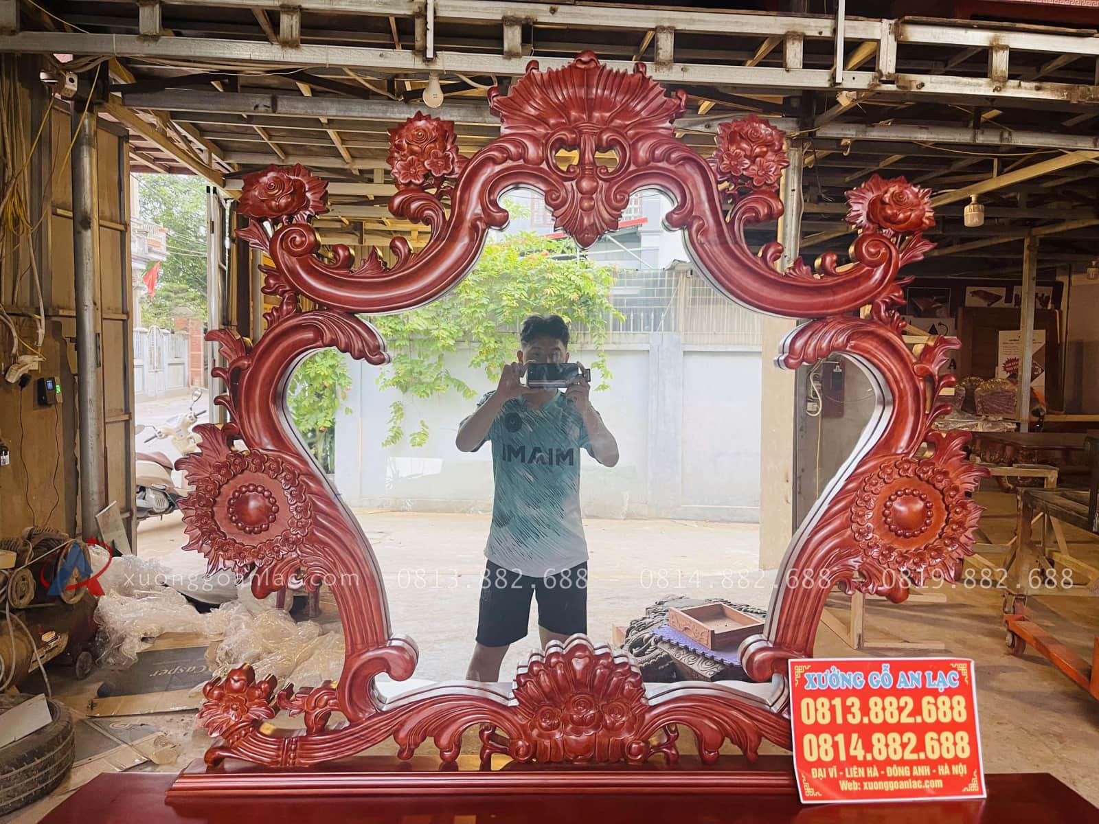 Siêu phẩm bàn phấn hoàng gia (Chị Giang, Hà Nội) 24 khung gương bàn phấn độc đáo
