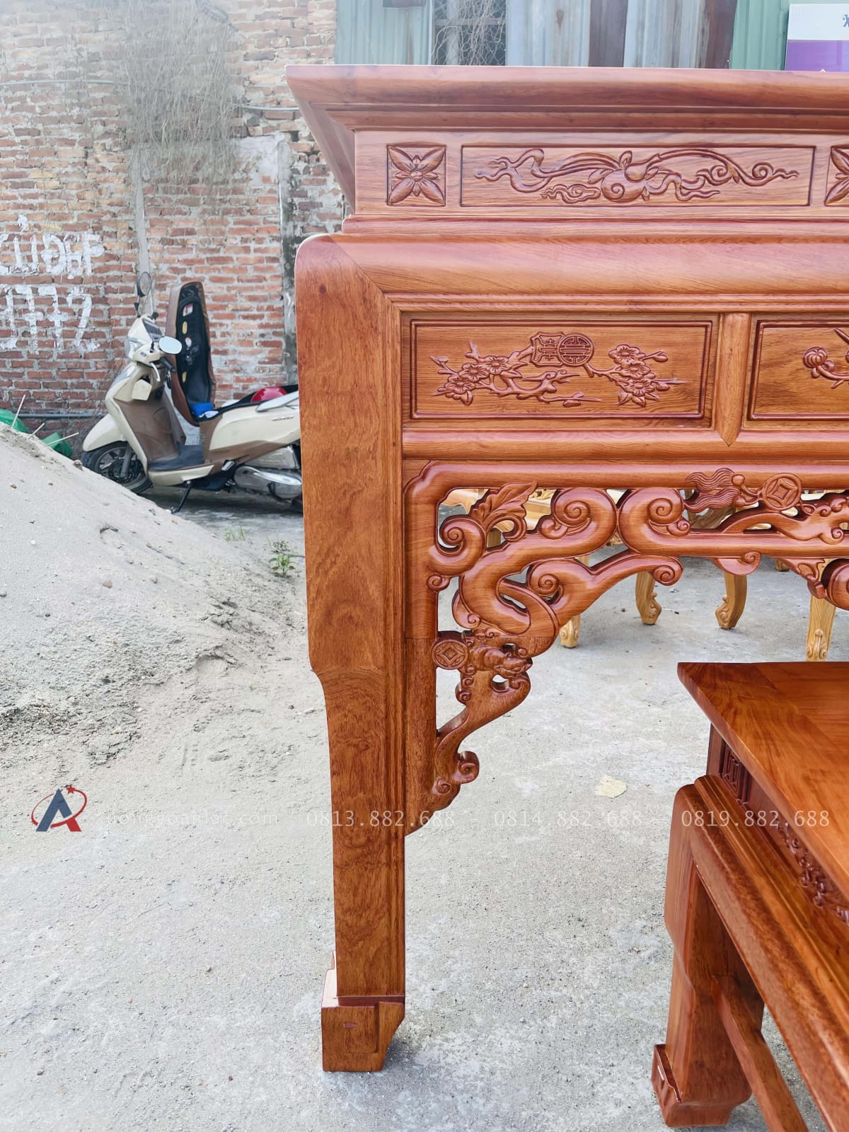 Mẫu án gian thờ ngũ phúc và bàn cơm 1m97 chú Hải - Bắc Ninh 34 án gian chân 14p
