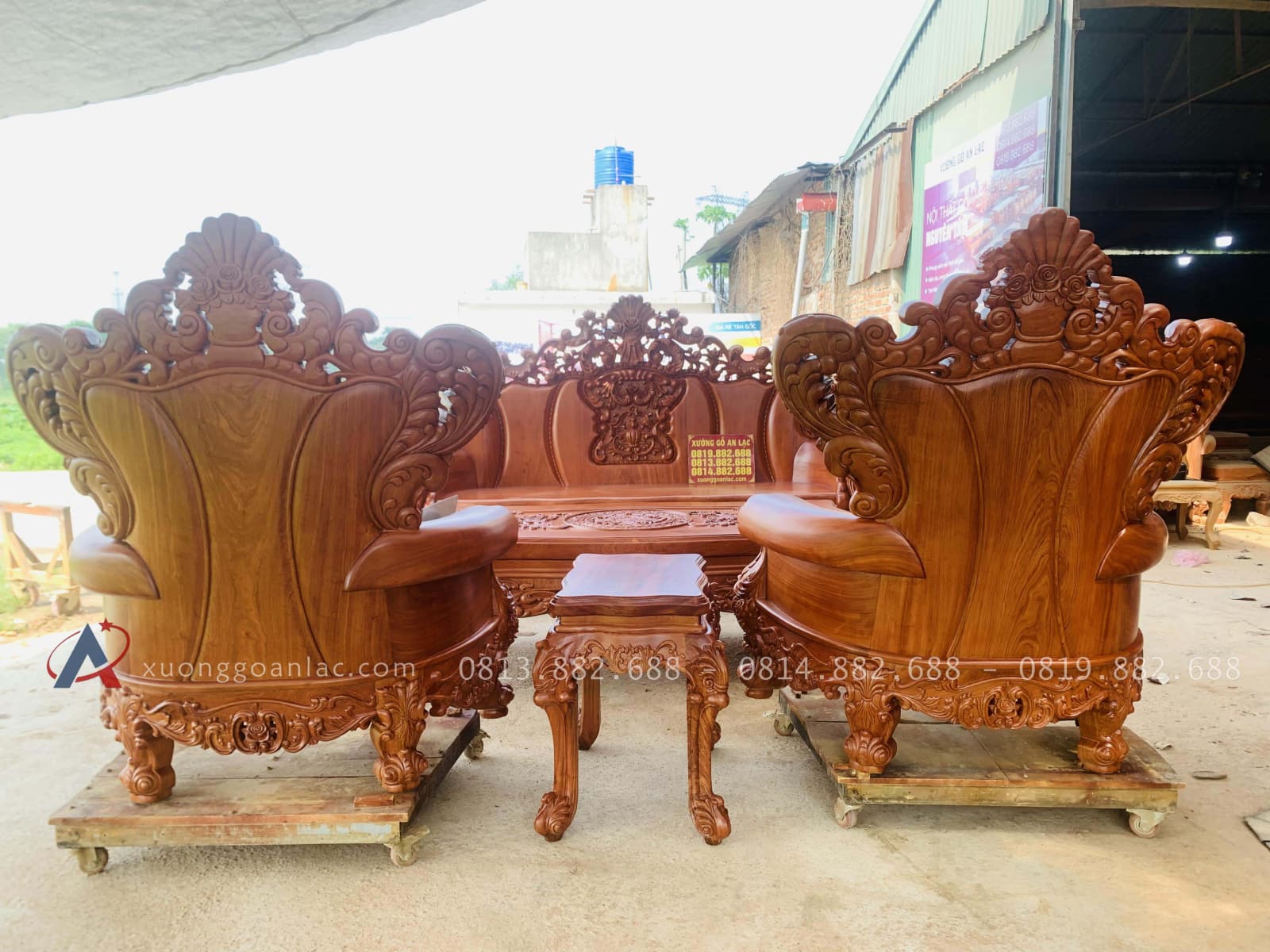 Bộ bàn ghế hoàng gia nguyên khối 6 món gỗ hương đá siêu vip (Anh Đông - Sóc Sơn ) 62 mặt sau của ghế đơn