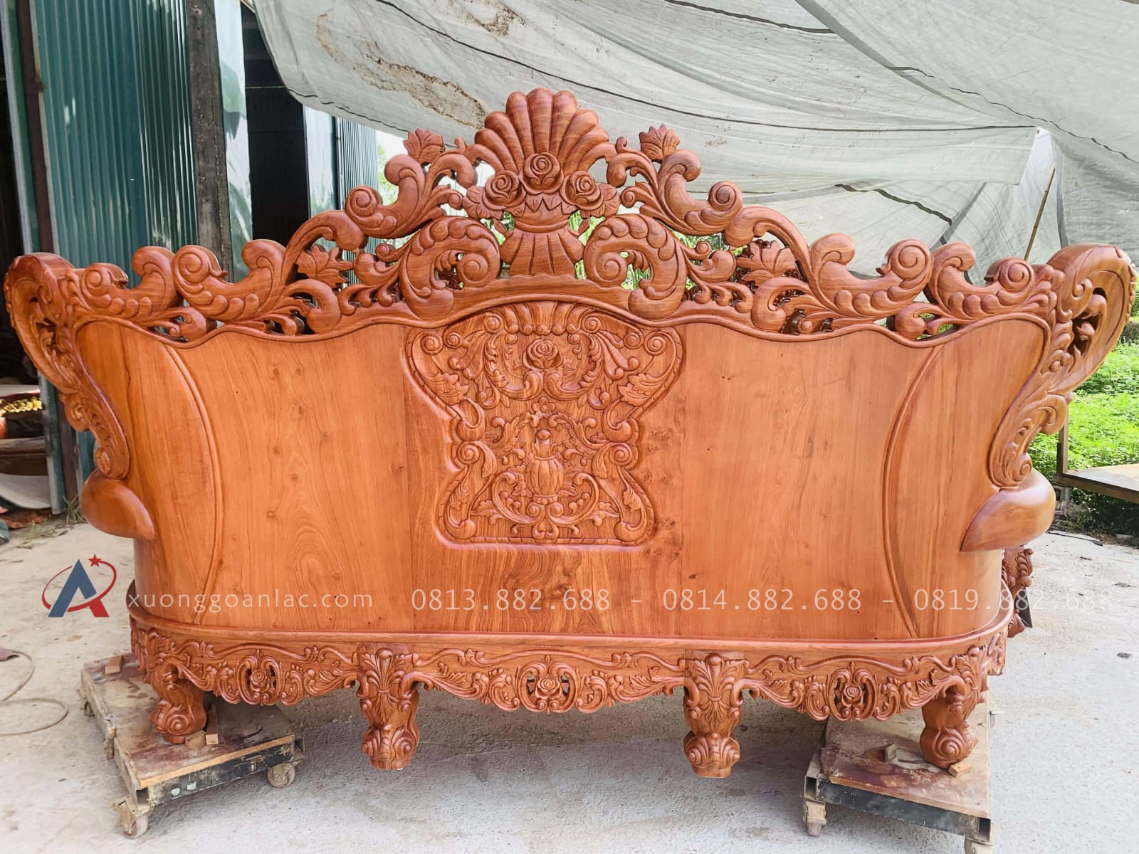 Bộ bàn ghế hoàng gia nguyên khối 6 món gỗ hương đá siêu vip (Anh Đông - Sóc Sơn ) 54 lưng đoản dài gỗ hương đá