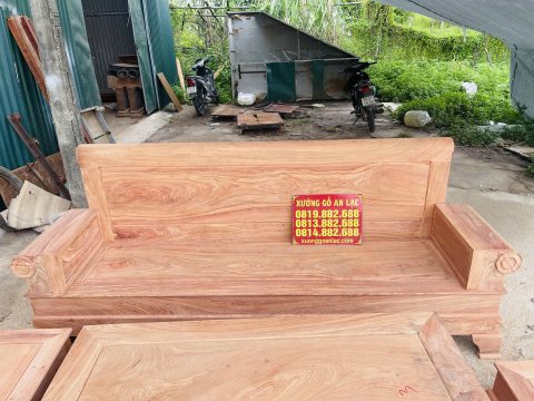 Những bộ bàn ghế phòng khách giá khoảng 30 triệu đồng 13 ghế băng dài rộng rãi