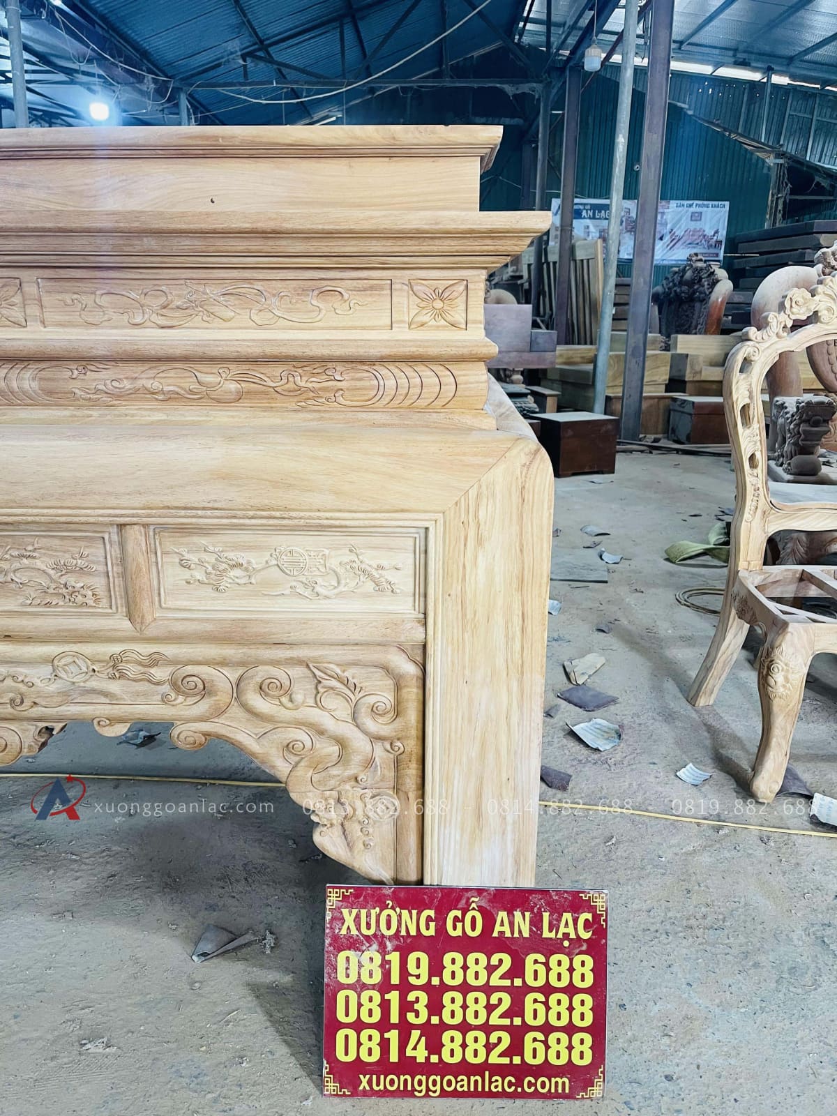 Bản mộc án gian thờ nhị cấp dơi ngũ phúc 2m17 giao Hà Tĩnh 34 án gian chân cột 16cm