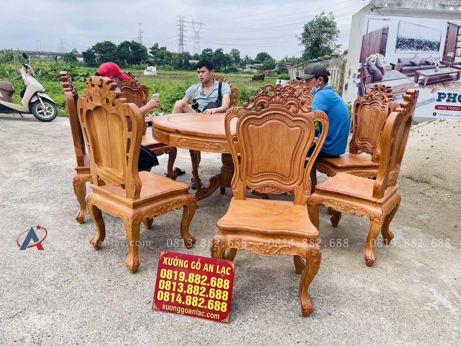 Bộ bàn ăn tròn 8 ghế louis gỗ gõ đỏ hàng vip (Chú Tuệ, Cao Bằng) 2 bộ bàn ăn tròn gỗ gõ đỏ