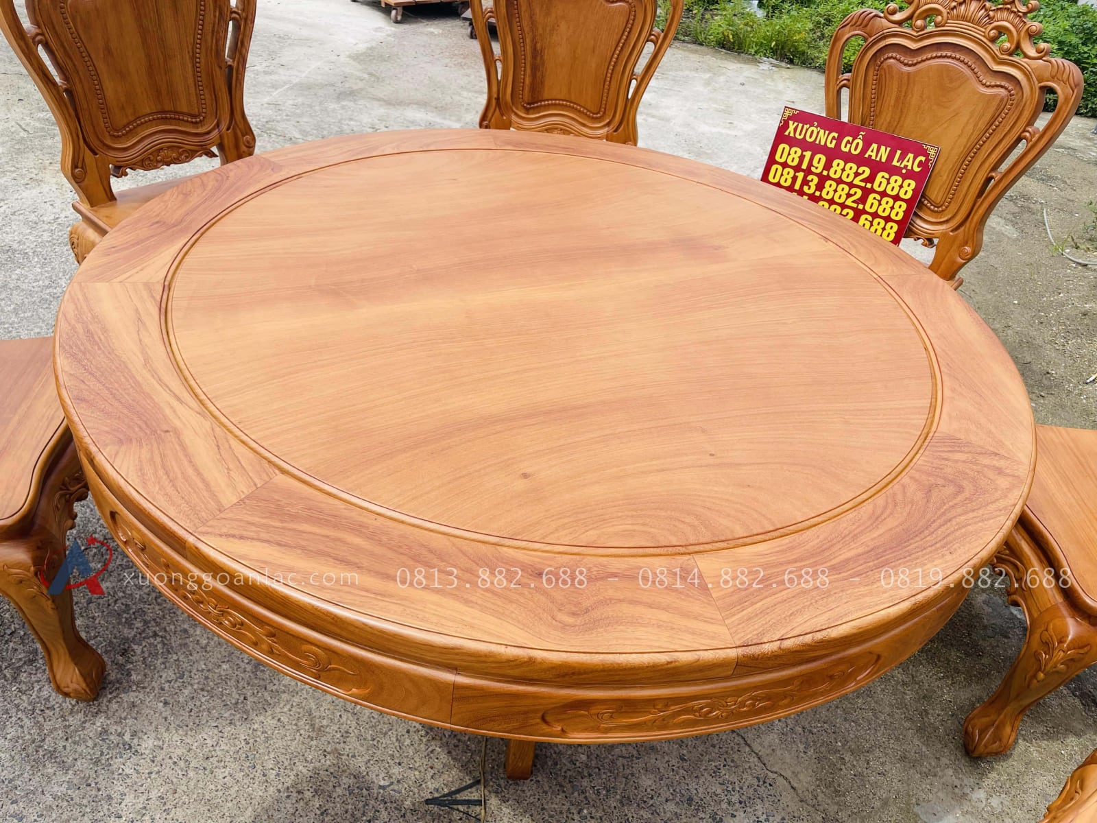 Bộ bàn ăn tròn 8 ghế louis gỗ gõ đỏ hàng vip (Chú Tuệ, Cao Bằng) 25 mặt bàn tròn dạng khung tranh