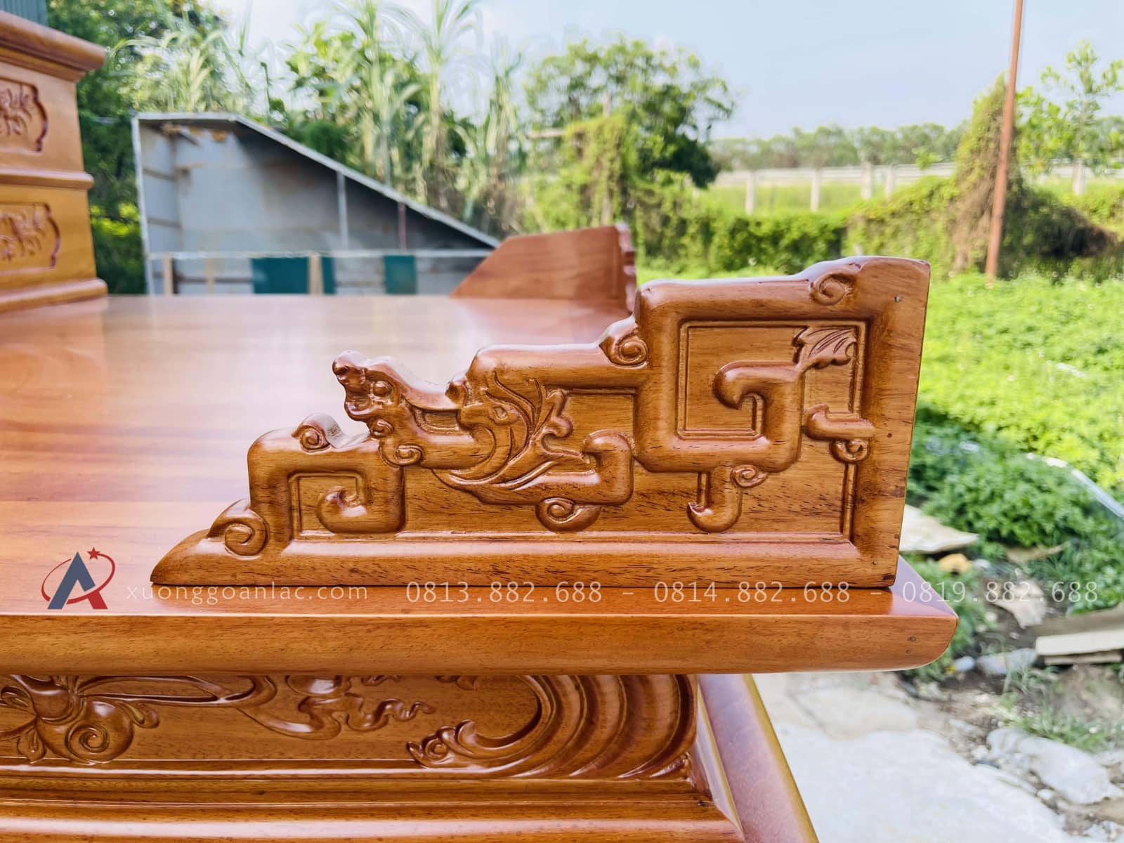 Án gian nhị cấp dơi ngũ phúc 2m57 gỗ gõ đỏ chân 14 giao Quảng Trị 36 Thiết kế chặn góc tiện dụng