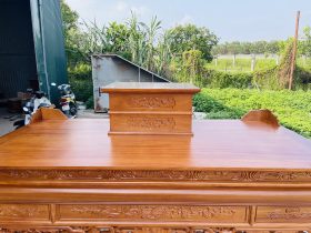 Án gian nhị cấp dơi ngũ phúc 2m57 gỗ gõ đỏ chân 14 giao Quảng Trị 17 mặt án gian khung tranh rộng rãi