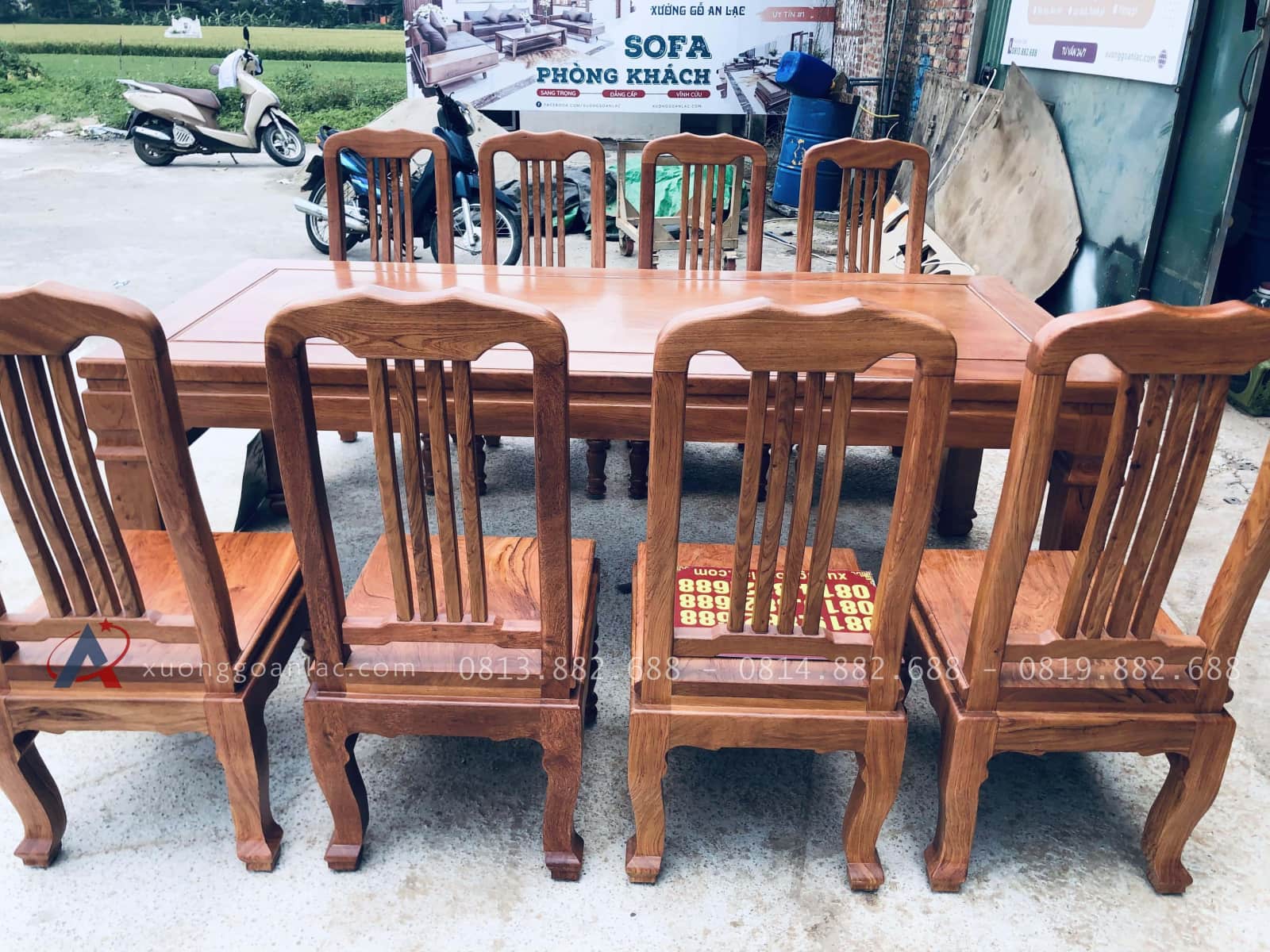 Bộ bàn ăn chữ nhật 8 ghế chữ lan gỗ hương đá (Anh Tùng Anh, Thái Nguyên) 28 bộ bàn ăn 8 ghế lan dọc gỗ hương đá