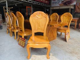 Bộ bàn ăn nguyên khối 8 ghế hoa cúc gỗ gõ đỏ hàng vip (Chú Thế, Bình Phước) 19 trọn bộ 8 ghế ngồi lưng cao không tay