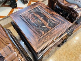 đôn kẹp mặt đục họa tiết