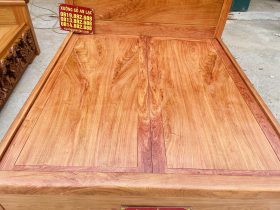Giường 2m x 2m2 trơn hoàn thiện màu Hương sáng 12 giường dát phản tấm
