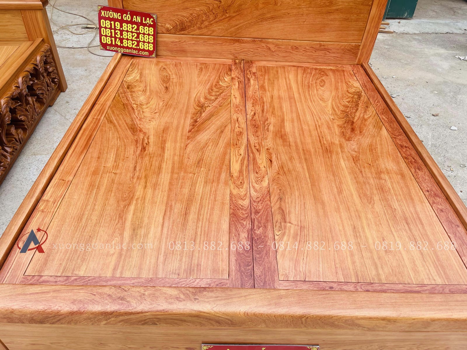 Giường 2m x 2m2 trơn hoàn thiện màu Hương sáng 19 giường dát phản tấm