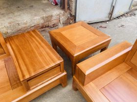 đôn góc chân hươu đơn giản sang trọng