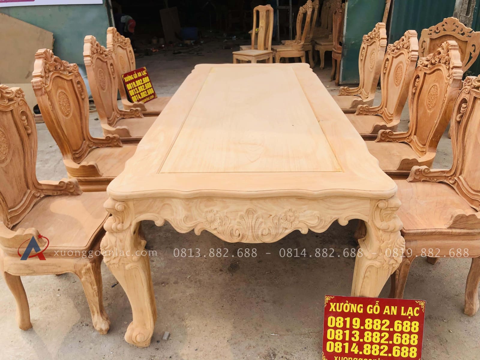 Bộ bàn ăn hoàng gia 8 ghế louis có tay gỗ gõ đỏ cao cấp (Chị Linh, Điện Biên) 20 bàn ăn louis hoàng gia