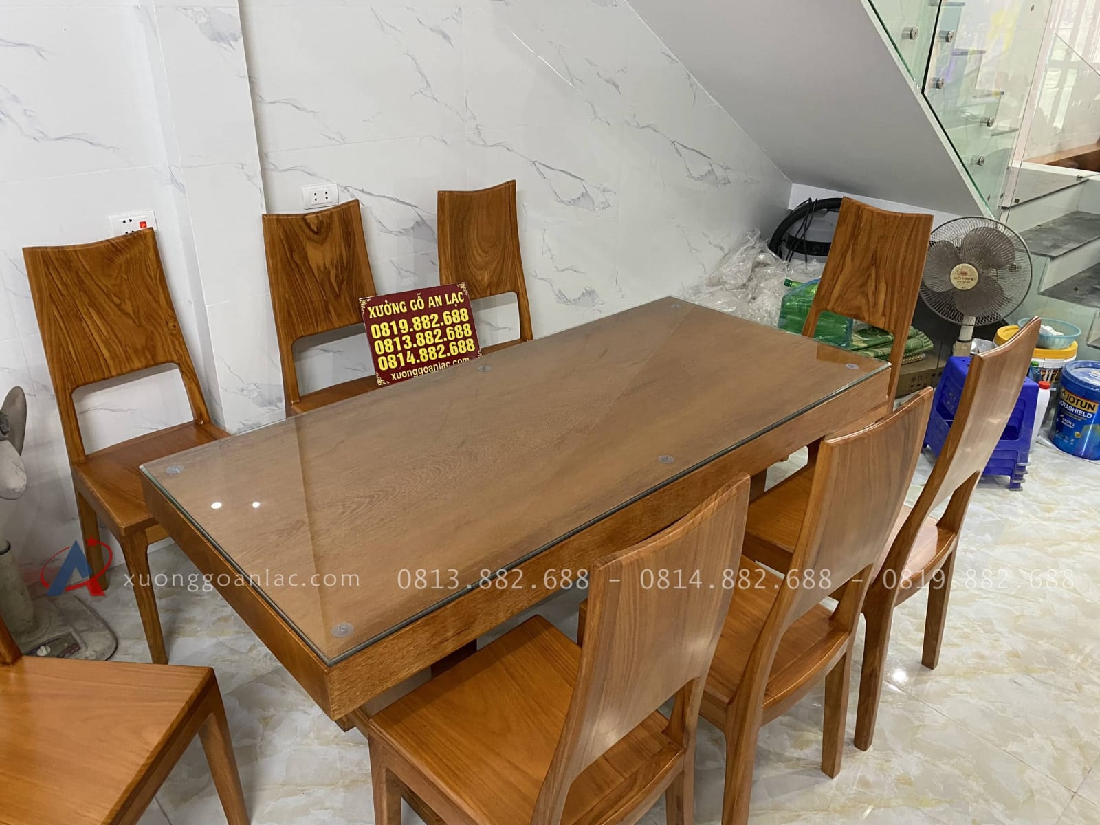 Bộ bàn ăn nguyên khối chữ nhật 8 ghế hiện đại gỗ gõ đỏ siêu vip (Anh Tùng, Thanh Hóa) 30 Thiết kế bàn ăn nguyên khối 8 ghế