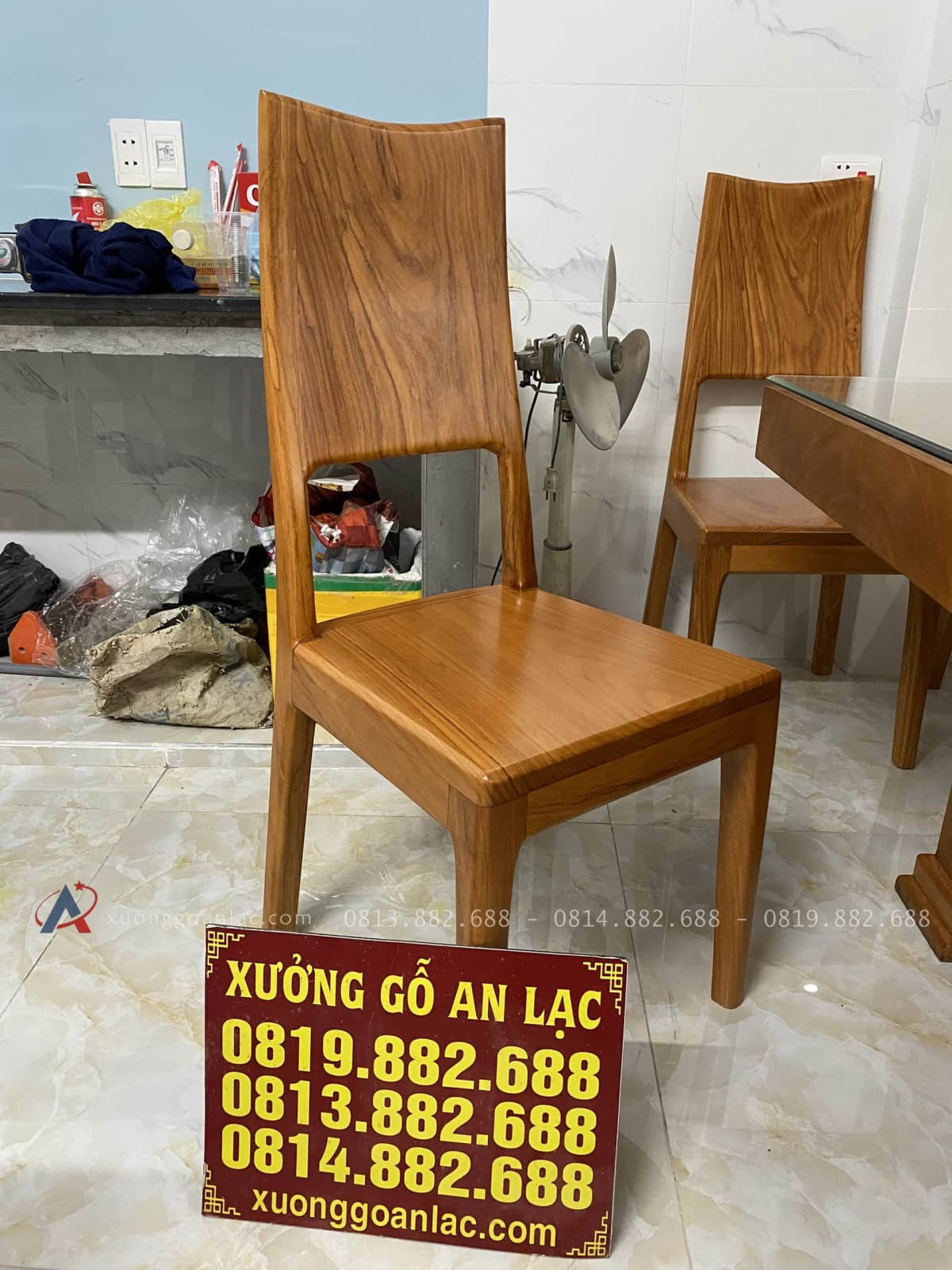 Bộ bàn ăn nguyên khối chữ nhật 8 ghế hiện đại gỗ gõ đỏ siêu vip (Anh Tùng, Thanh Hóa) 31 ghế gỗ gõ hiện đại