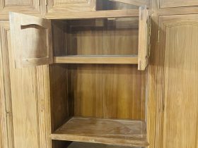 Bản mộc tủ quần áo gỗ gõ đỏ cao cấp 23 khoang tủ trên thiết kế cánh mở