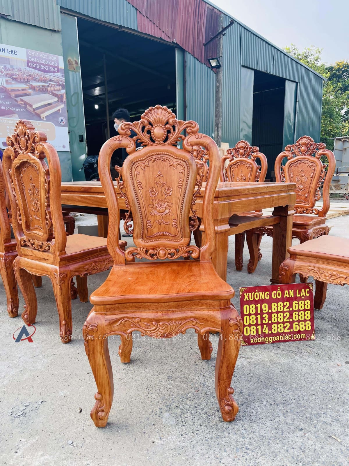 Siêu phẩm bàn ăn chữ nhật 10 ghế hồng hạt gỗ hương đá cao cấp (Chị Phượng, Hải Phòng) 31 mẫu ghế louis hồng hạt cao cấp