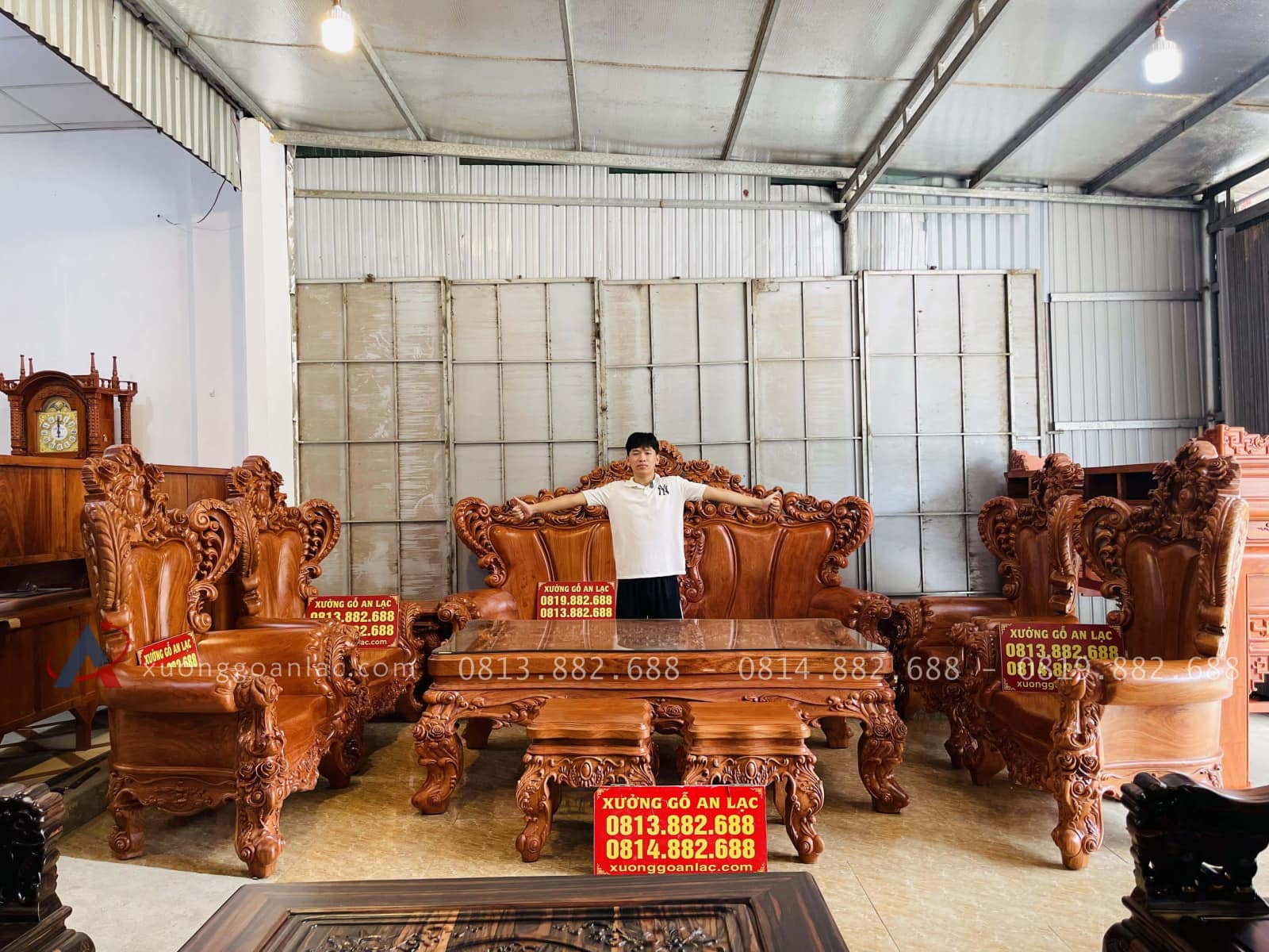 Mẫu bàn ghế hoàng gia nguyên khối 10 món gỗ hương đá (Chú Sang,Lộc Ninh) 40 siêu phẩm bàn ghế hoàng gia nguyên khối 10 món gỗ hương đá