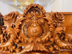 Mẫu bàn ghế hoàng gia nguyên khối 10 món gỗ hương đá (Chú Sang,Lộc Ninh) 37 cận cảnh đỉnh chương ghế đơn đục lá tây hoa hồng