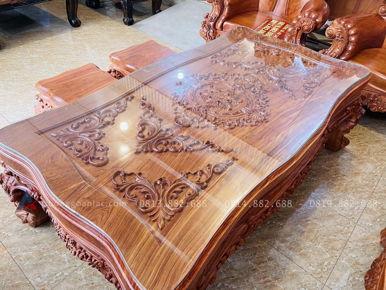 Mẫu bàn ghế hoàng gia nguyên khối 10 món gỗ hương đá (Chú Sang,Lộc Ninh) 45 mặt bàn nguyên khối 10p