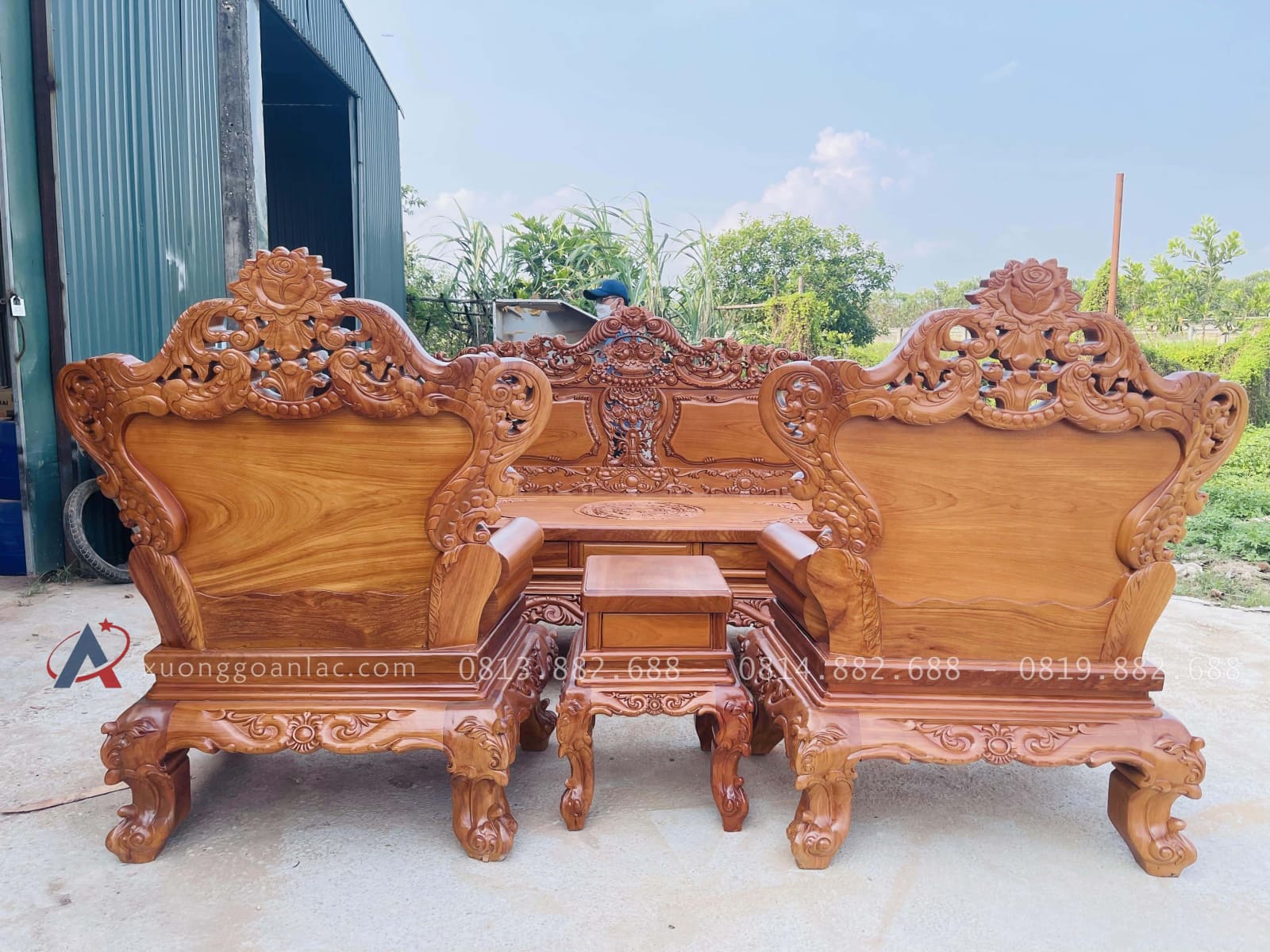 Bộ bàn ghế louis hoàng gia nguyên khối 6 món gỗ gõ đỏ của Chú Minh , Quy Nhơn 45 mặt lưng của ghế đơn louis