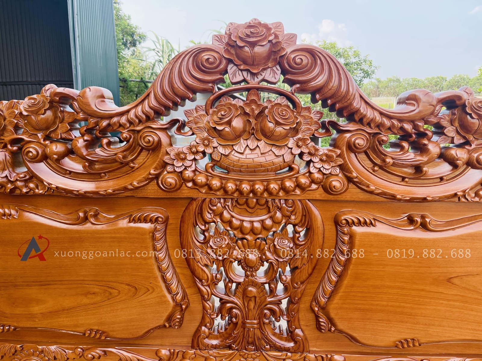 Bộ bàn ghế louis hoàng gia nguyên khối 6 món gỗ gõ đỏ của Chú Minh , Quy Nhơn 38 chương ghế 10p đục hoa hồng lá tây xoắn ốc
