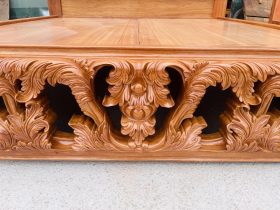 Siêu phẩm giường hoàng gia nguyên khối GAL-16 gỗ gõ đỏ cao cấp (Chị Hạnh, Hà Nội) 25 cận cảnh họa tiết đục tay tinh xảo