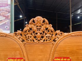 Siêu phẩm giường hoàng gia nguyên khối GAL-16 gỗ gõ đỏ cao cấp (Chị Hạnh, Hà Nội) 20 họa tiết trên chương giường được đục tay tinh xảo