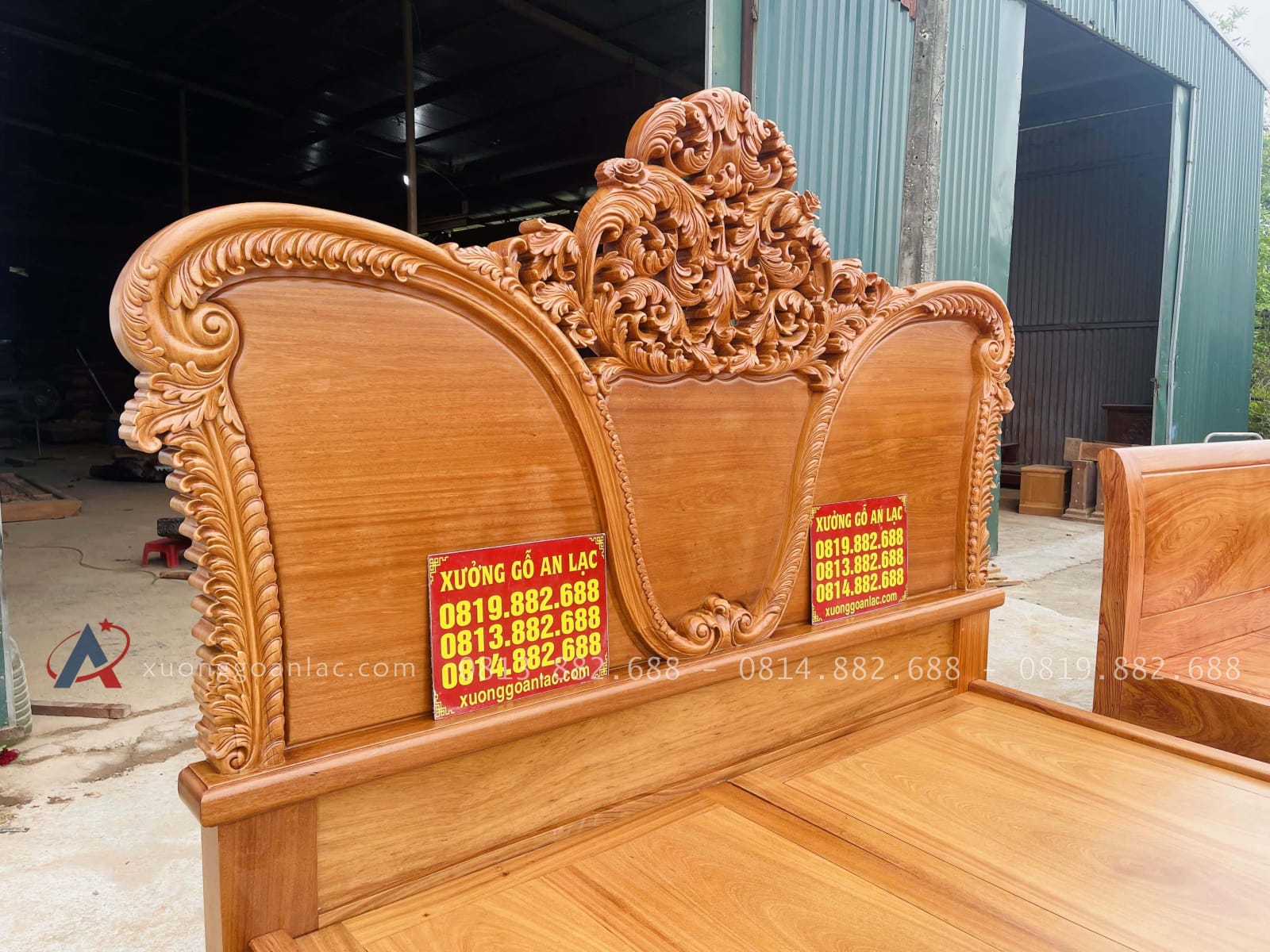 Siêu phẩm giường hoàng gia nguyên khối GAL-16 gỗ gõ đỏ cao cấp (Chị Hạnh, Hà Nội) 34 góc nghiêng của thành giường