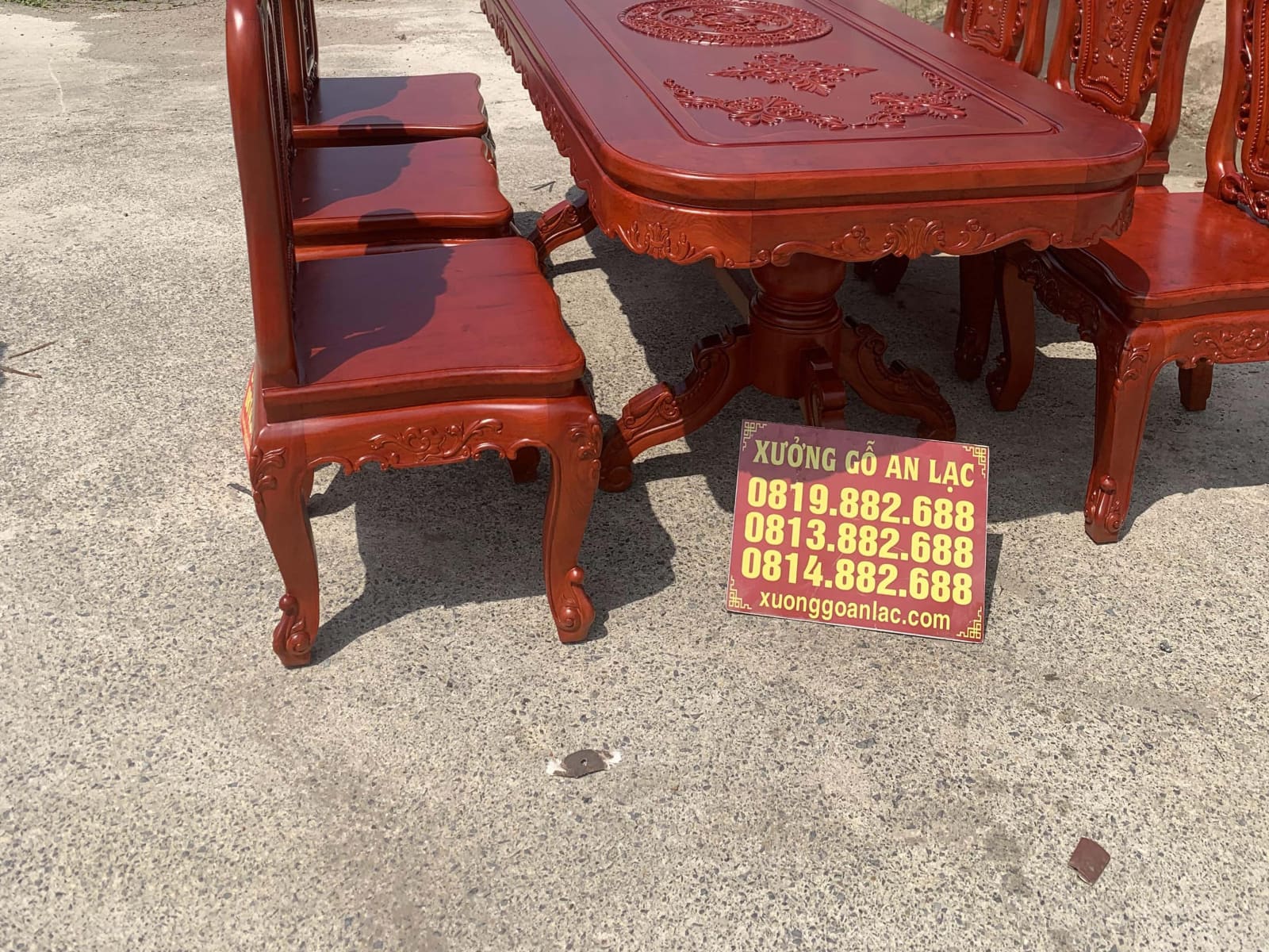 Bàn ăn chữ nhật bo góc 6 ghế hồng hạt gỗ hương đá (Anh Trường, An Giang) 18 mẫu bàn ăn chữ nhật gỗ hương đá