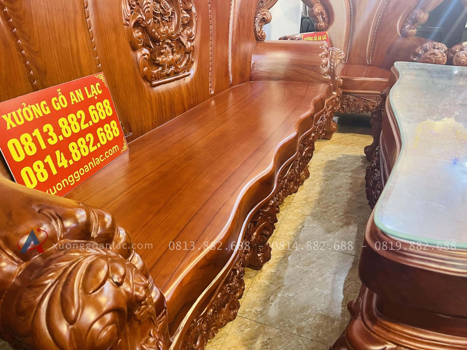 Bàn ghế hoàng gia nguyên khối 10 món gỗ gõ đỏ hàng vip (Anh Kiệt, Thanh Hoá ) 41 mặt ngồi nguyên khối 10p