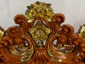 đỉnh chương đoản đục hoa hồng lá tây