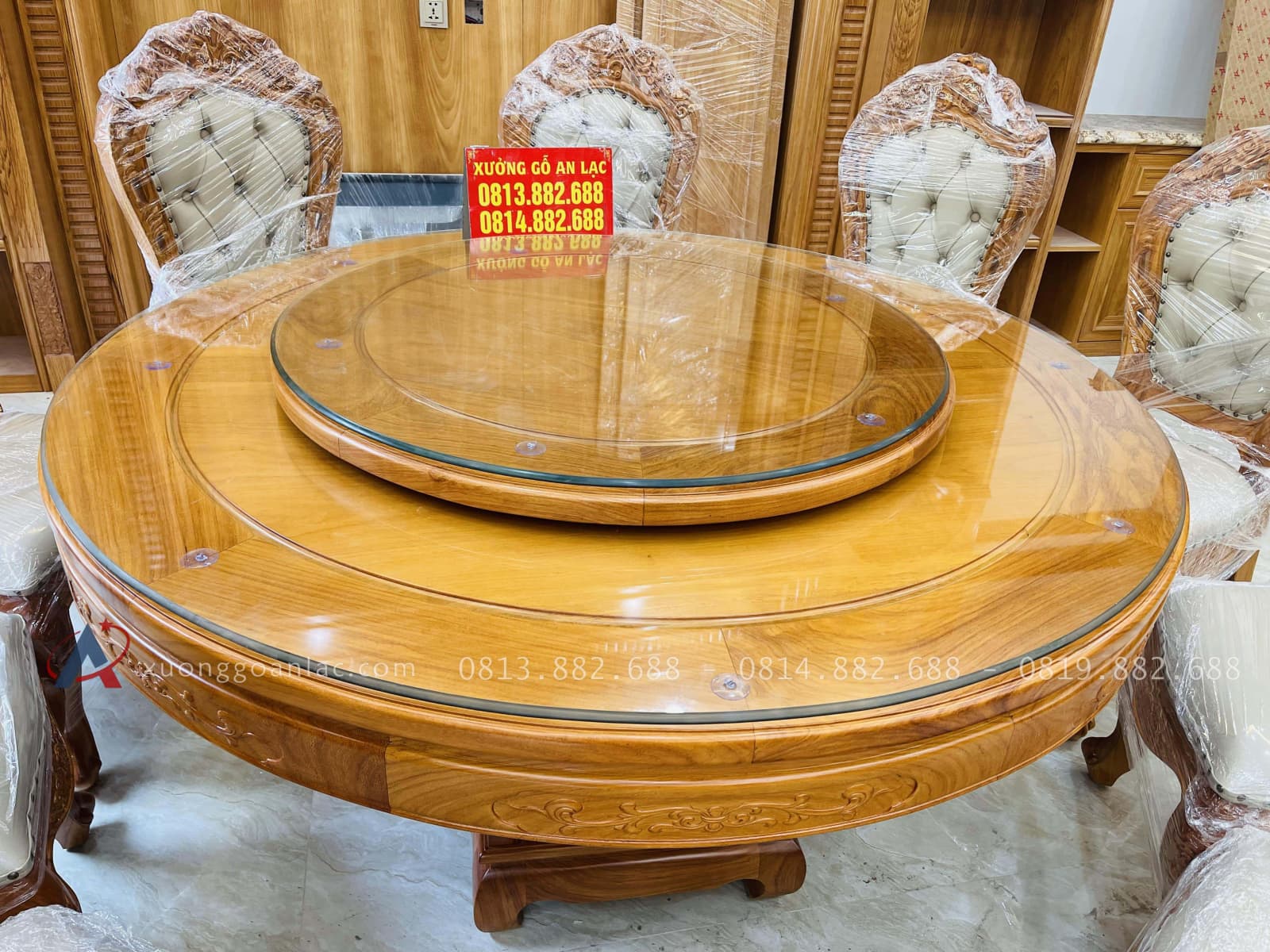 Bàn giao hoàn tất bộ bàn ăn tròn 10 ghế louis bọc đệm gỗ gõ đỏ (Anh Bắc, Hà Nội) 20 Phần mặt mâm xoay đượclắp đặt xong