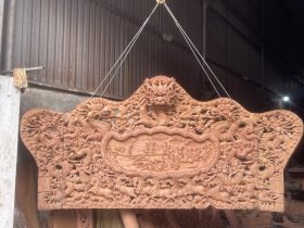 chân vách đục 8 con ngựa