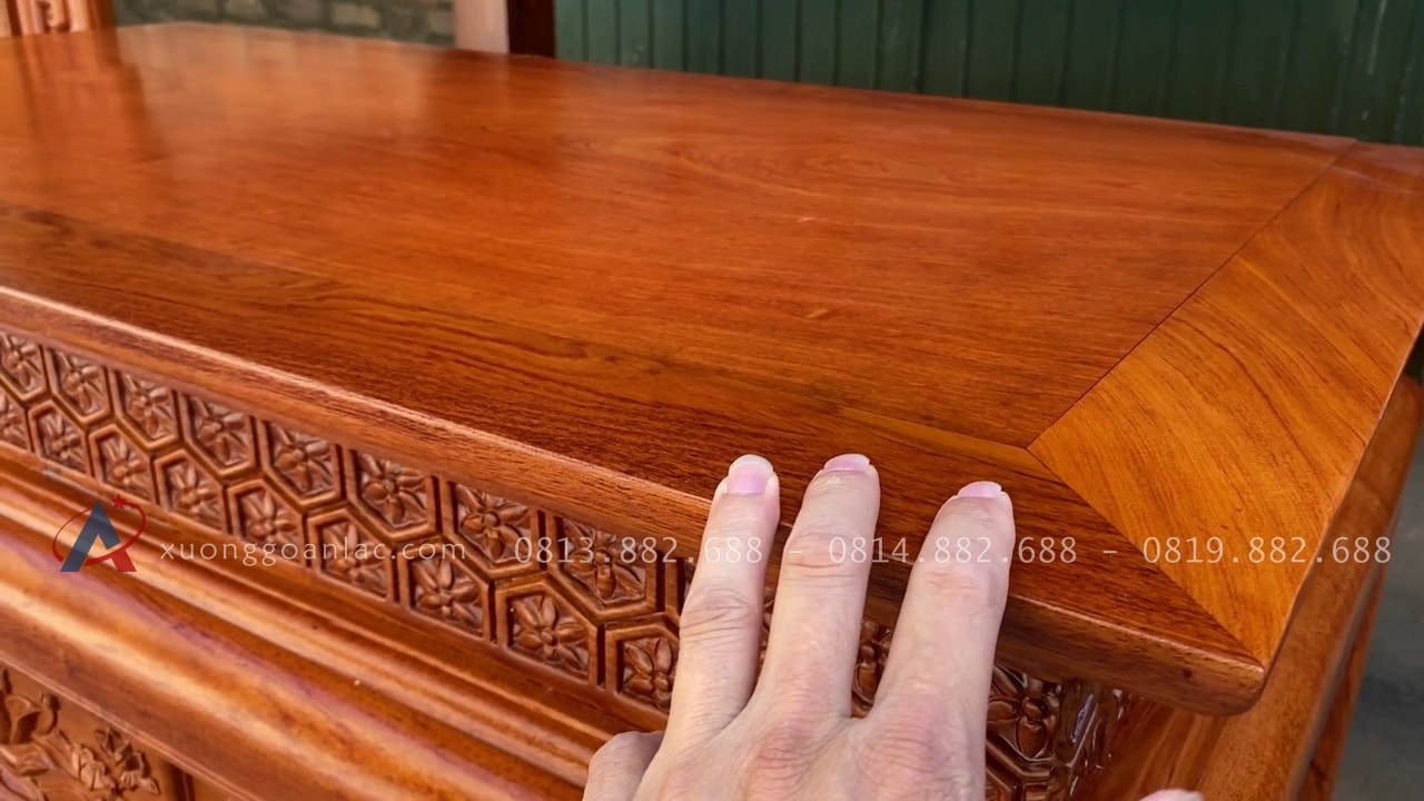 Bộ án gian mẫu Triện Sen 2m17 gỗ hương đá giao Ninh Hiệp 25 Mặt án gian gỗ hương đá cao cấp