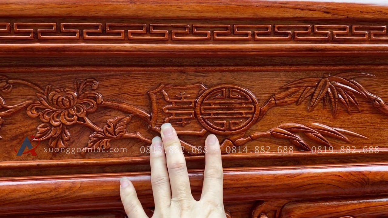 Bộ án gian thờ Như ý kèm bàn cơm 1m97 gỗ hương đá (Sơn La) 22 ô trung tâm dạ đục cúc trúc chũ thọ kép