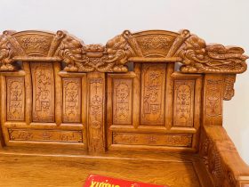 vách đoản chia khung đục chạm họa tiết