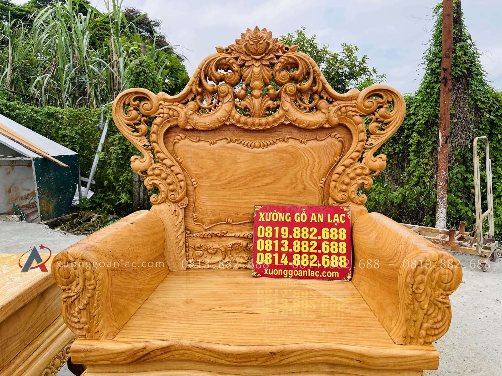 Bộ bàn ghế hoàng gia louis 10 món gỗ gõ đỏ ( Chú Quyền, Bình Định) 41 vách tựa thiết kế nổi bật