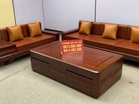 thân bàn có 2 ngăn kéo để đồ