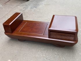 đôn ngồi gỗ hương đá