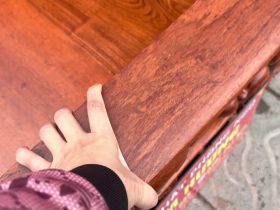 Giường hoa hồng 1m8 x 2m gỗ Hương Đá 15 chương đầu giường dưới cũng dày 12p