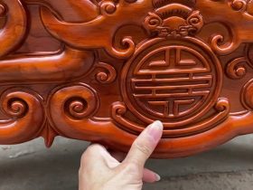 Combo án gian thờ và kệ tivi gỗ gõ đỏ cao cấp (Củ Chi - HCM) 21 hình tượng dơi chữ thọ