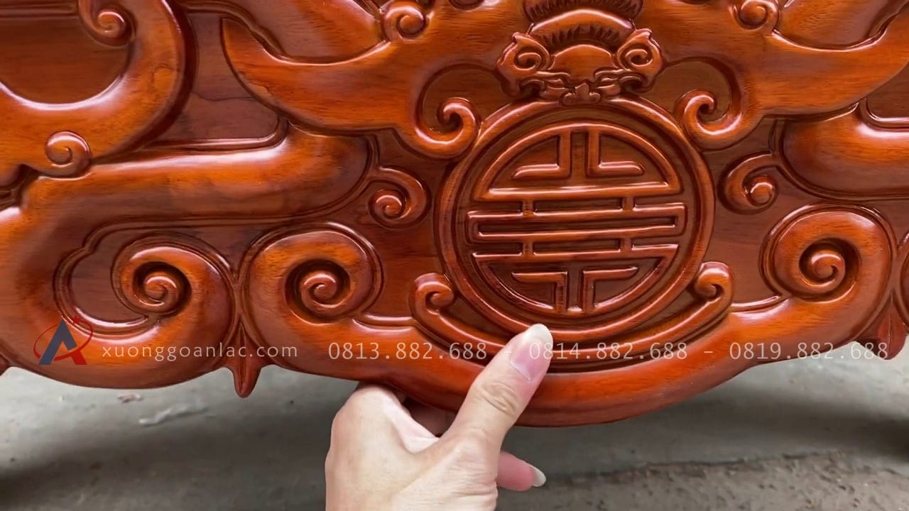 Combo án gian thờ và kệ tivi gỗ gõ đỏ cao cấp (Củ Chi - HCM) 7 hình tượng dơi chữ thọ