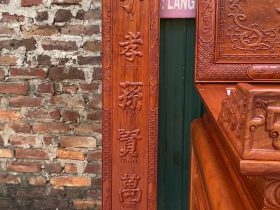 Combo đồ thờ gỗ hương cao cấp giao Sóc Sơn 15 câu đối đục chữ nho nảy nền nổi bật